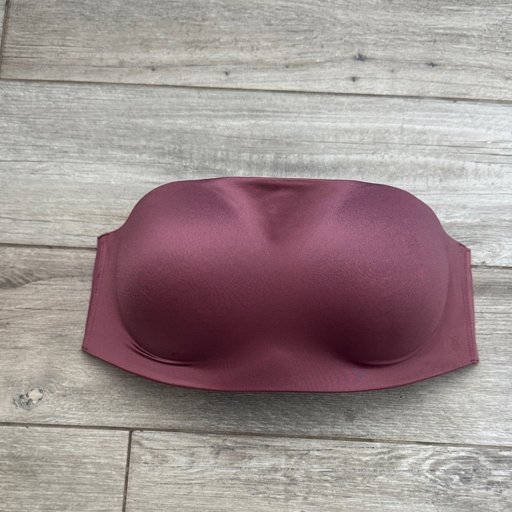 Invisible by Victoria's Secret Bandeau Strapless Push-Up Wirelesss Bra